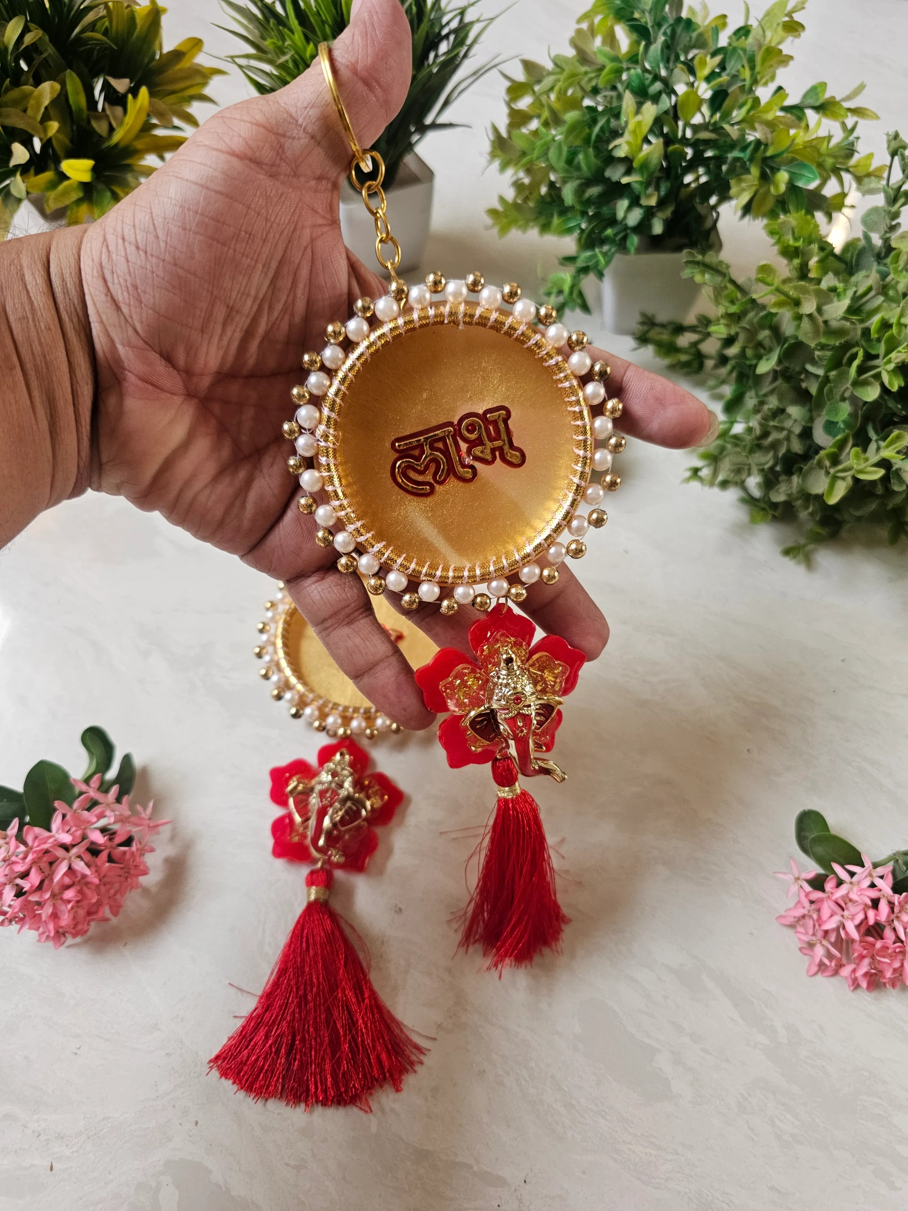 Shubh Labh Hanging